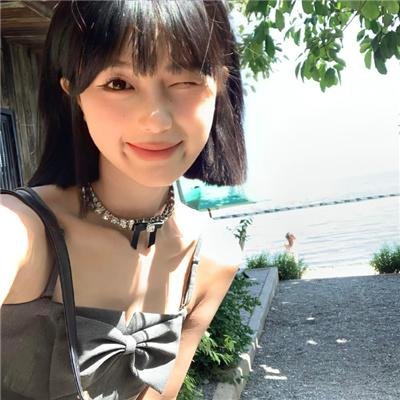 艾蜜莉·布莱尔的秘密